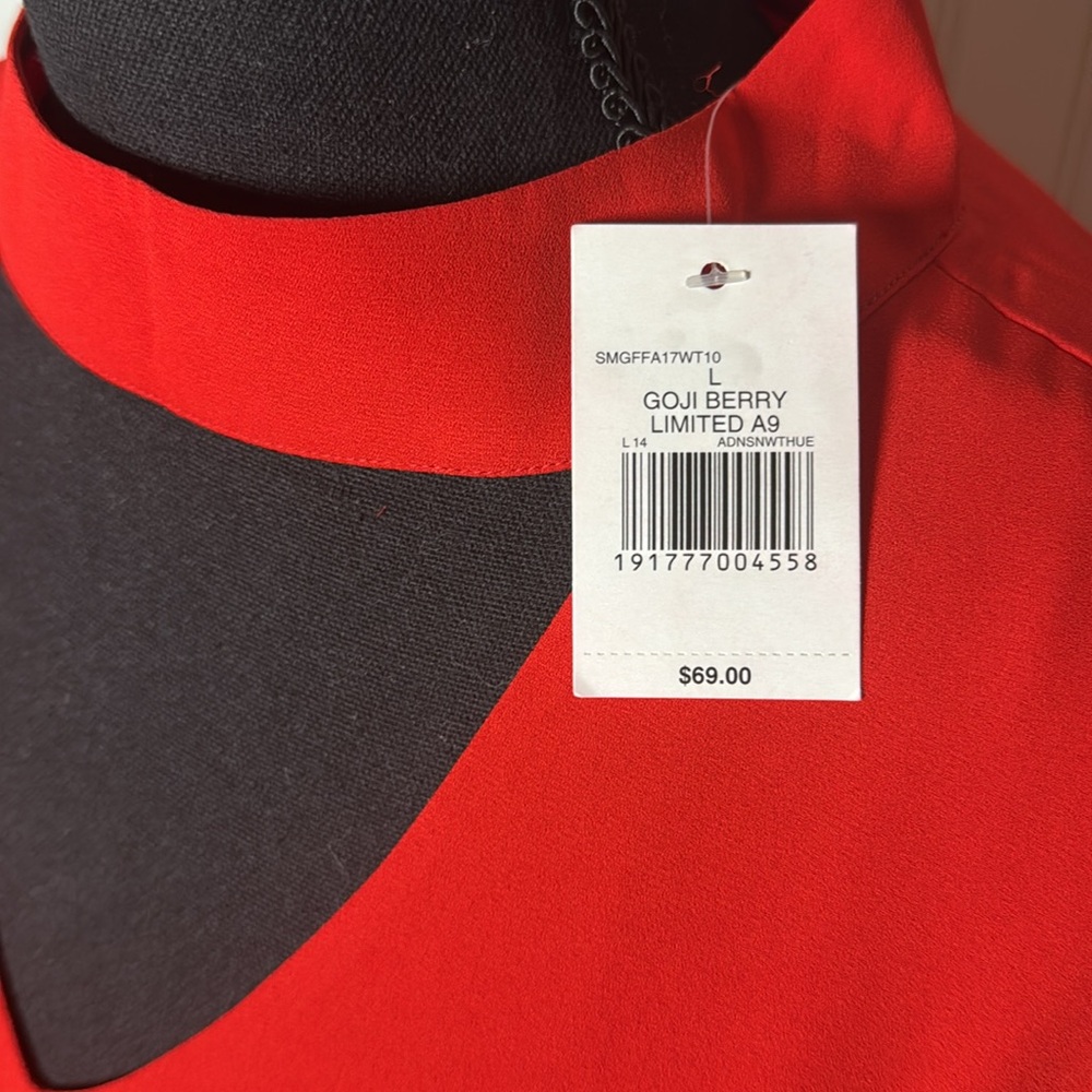 THE LIMITED Goji Berry Red
Choker Blouse NWT $69 Size Large - Picture 6 of 7